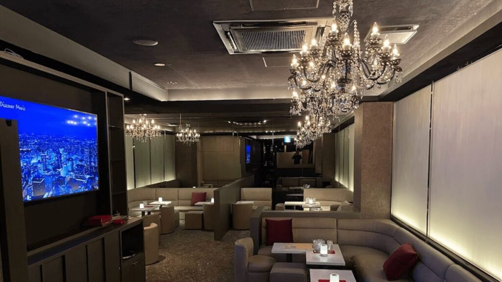 六本木　NRG （エヌアールジー）