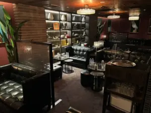 新宿歌舞伎町 ジェントルマンズクラブ (Gentleman’s club)