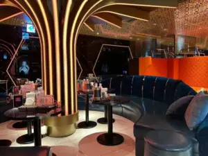 新宿歌舞伎町 ドンフィン (Donfin)